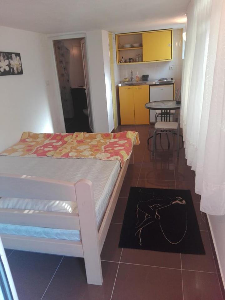 Marko Apartment ซูโตมอเร ภายนอก รูปภาพ